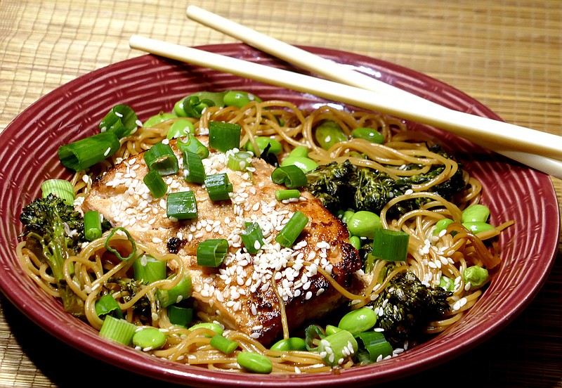 Salmon, ginger and soba noodle stir-fry - Recipes 