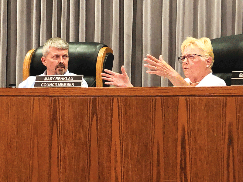 Ward 2 councilwoman Mary Rehklau gestures while talking during the Fulton City Council's May 25 meeting as Ward 2 councilman Jeff Stone listens. The council will meet at 7 p.m. Tuesday in Fulton City Hall.