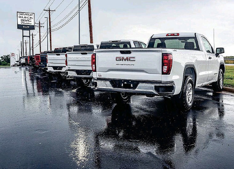 Like many other automobile dealerships, Riley Chevrolet Buick GMC is struggling to keep inventory on the lot. Due to the computer chip shortage, dealerships are extremely limited in their ability to get in new vehicles. As of Friday morning, the Jefferson City dealership has seven new, one-half ton trucks available for customer purchase.