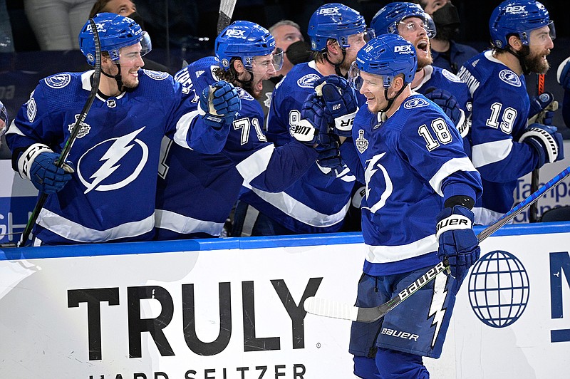 Colton scores with seconds left, Lightning beat Panthers 2-1 in Game 2