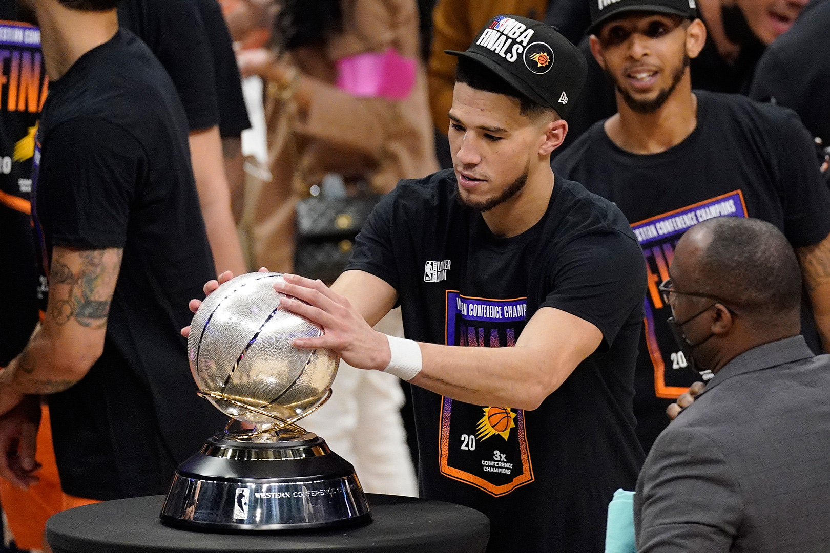Phoenix Suns Headed to First N.B.A. Finals in Almost 30 Years