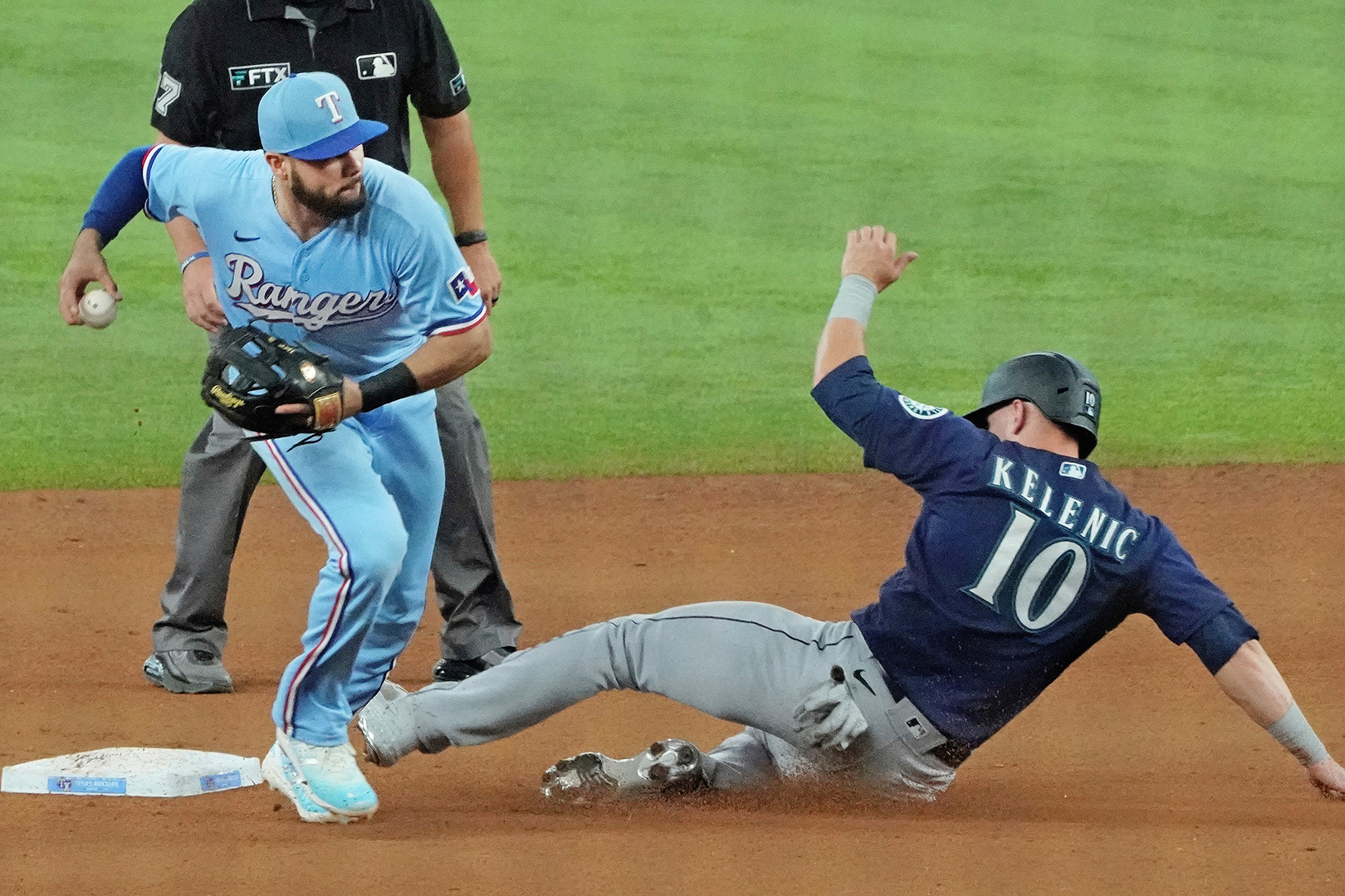 Just like Albert Pujols: Rangers rookie Jonah Heim hits walk-off