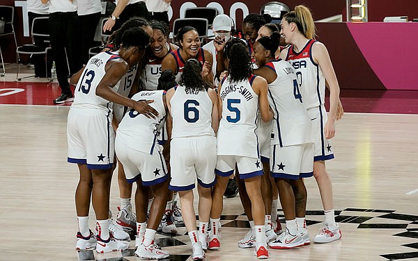 U.S. rolls to women's hoops gold medal in Bird's last Olympics ...