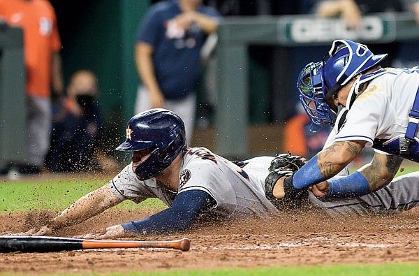 Royals beat Astros 3-2