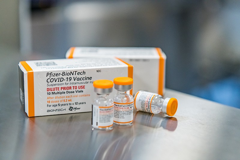 <p>AP File</p><p>The U.S. moved a step closer to expanding vaccinations for millions more children as a panel of government advisers on Tuesday endorsed child-size doses of Pfizer’s vaccines, such as those in the picture, for 5- to 11-year-olds.</p>