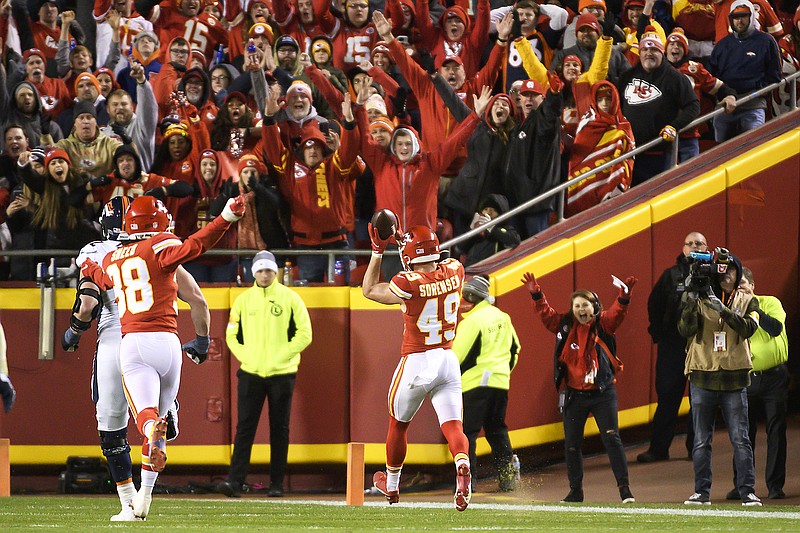 Chiefs keep AFC West lead with 22-9 win against Broncos