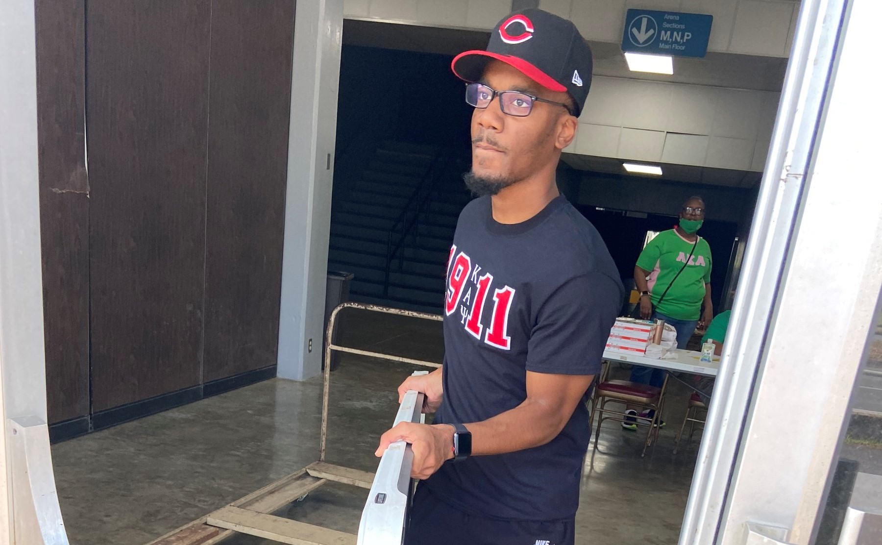 Back-to-school giveaway draws long line, smiles - Vimarsana News