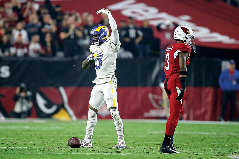 Stafford, Rams beat Cardinals through air in 30-23 victory