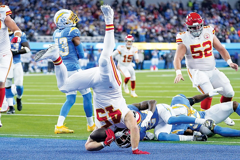 Chargers need win over Chiefs to stay alive in AFC West race