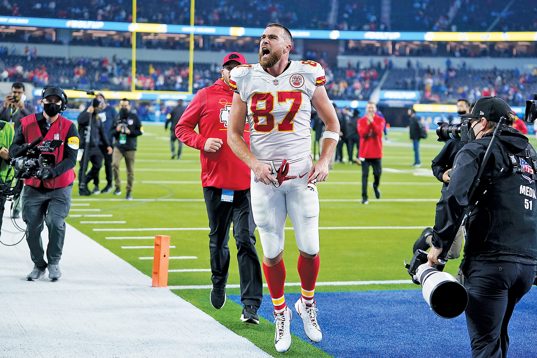 Several asymptomatic NFL players test positive - Vimarsana News
