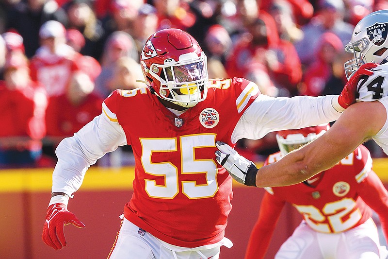 Chiefs safety Tyrann Mathieu tests positive for COVID-19