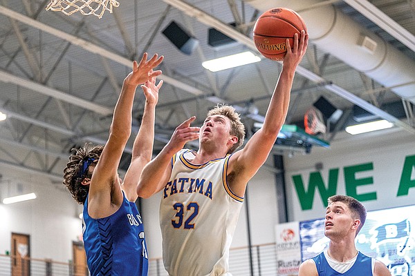 Fatima boys pull away to 70-34 district win against Boonville - Vimarsana News