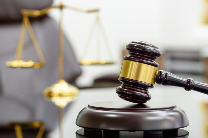 Special prosecutor wants case against Comstock paused until Arkansas Supreme Court decides who can judge a judge - Vimarsana News