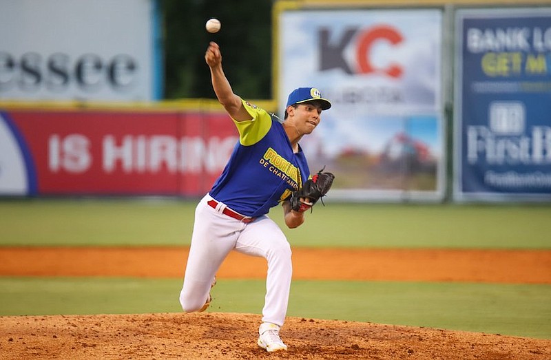 Staff photo by Olivia Ross / The Chattanooga Lookouts' Christian Roa throws a pitch.