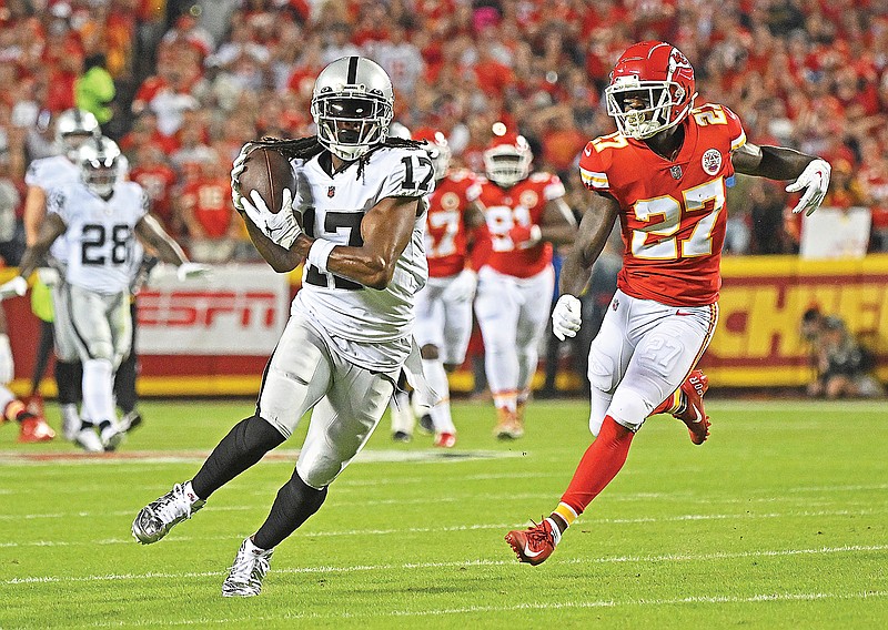 Kansas City Chiefs' Khalen Saunders activated from injured reserve