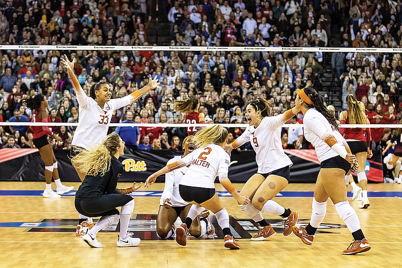 Texas sweeps Louisville for NCAA volleyball title Jefferson City News