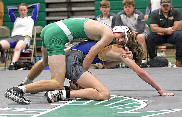 Easton DeMilia reaches 100 wins for Blair Oaks wrestling - Vimarsana News