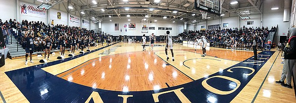 Strong start leads Lincoln men past Washburn - Vimarsana News