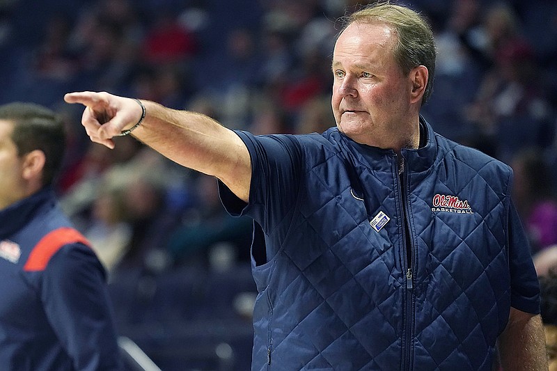 Kermit Davis out as Mississippi men's basketball coach