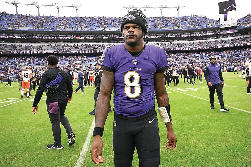 Ravens agree to 5-year, $260M deal with QB Lamar Jackson, Football