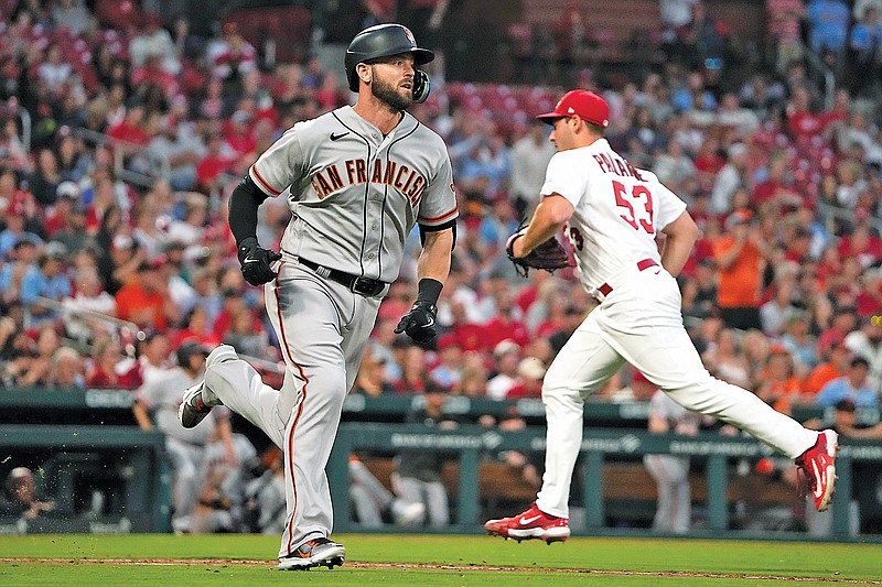 Brandon Crawford pitches scoreless ninth inning