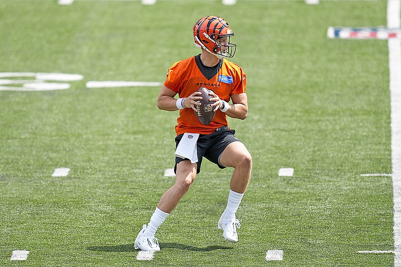 Bengals' Burrow quiet on contract talks as minicamp opens