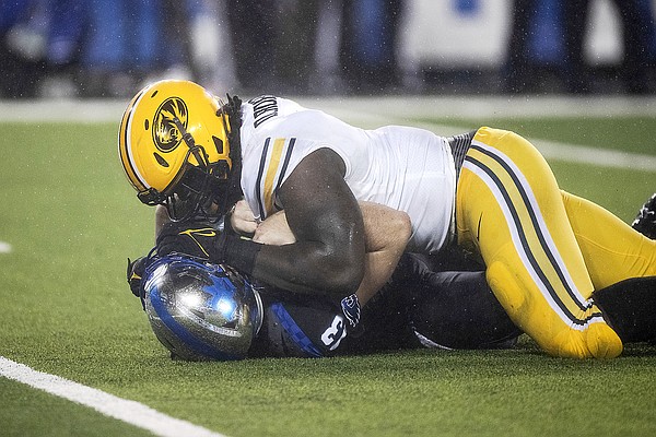 SEC games this season have featured sacks galore - Vimarsana News