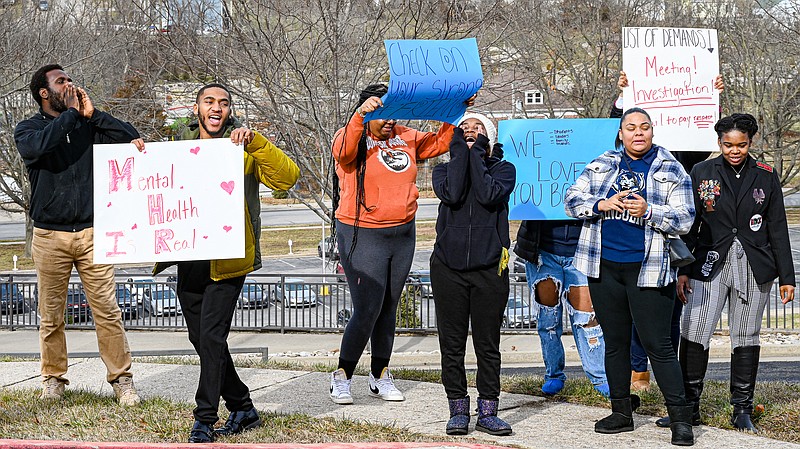 LU students, alumni call for president’s ouster | Jefferson City News