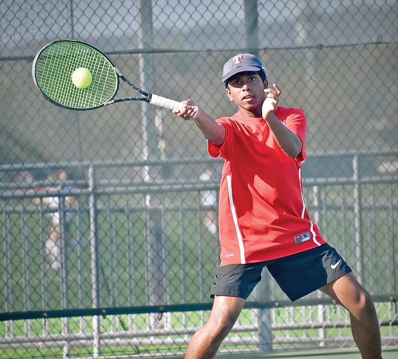 Jefferson City boys edge Helias 5-4 in CMAC tennis dual | Jefferson ...