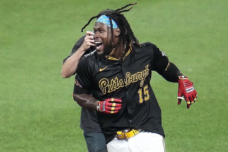 Reynolds, Cruz hit RBI singles in 10th that lift Pirates past Cardinals ...