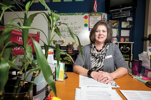 Wooster Elementary School teacher receives Presidential Award for ...