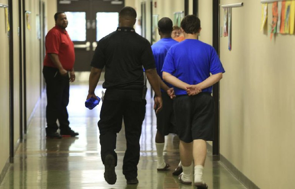 Youth Jails' Operator Cuts Teachers' Salaries In Arkansas 