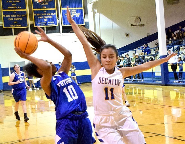 Lady Rockets bombard Lady Bulldogs in season opener | Westside Eagle ...