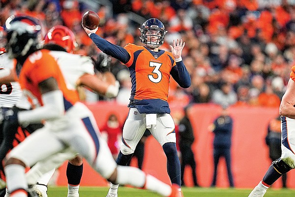 Broncos return to Lock with Bridgewater out with concussion