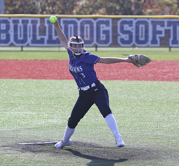 Russellville rolls past Valley Park, into softball Final Four