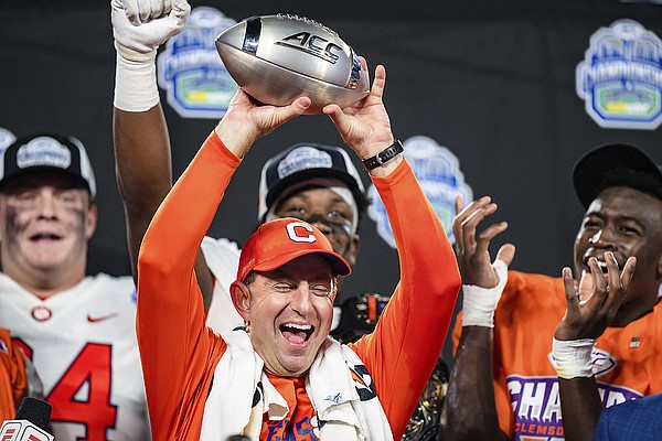 Klubnik, Clemson rout North Carolina 39-10 for ACC title