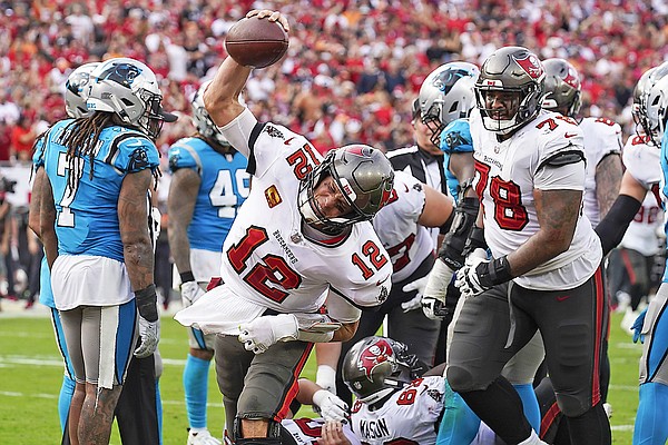 Panthers lose to Buccaneers, dashing playoff hopes