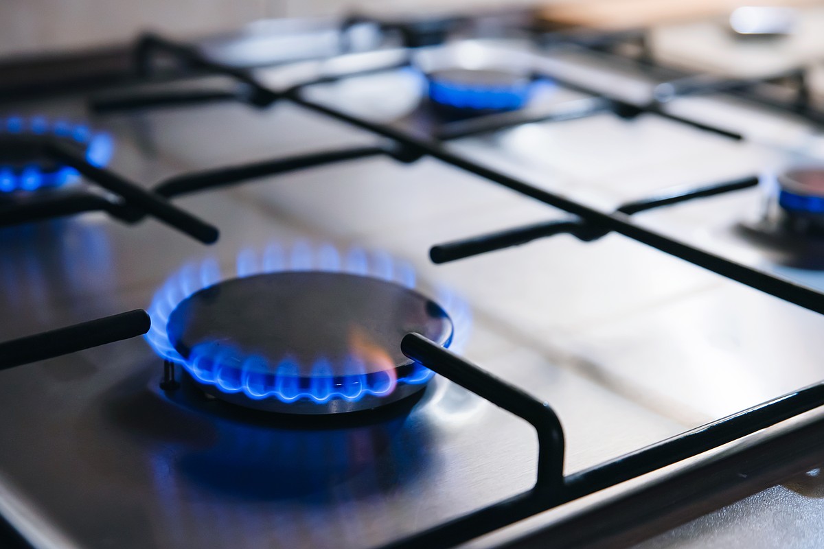 After backlash, safety commission says gas stove ban unlikely ...