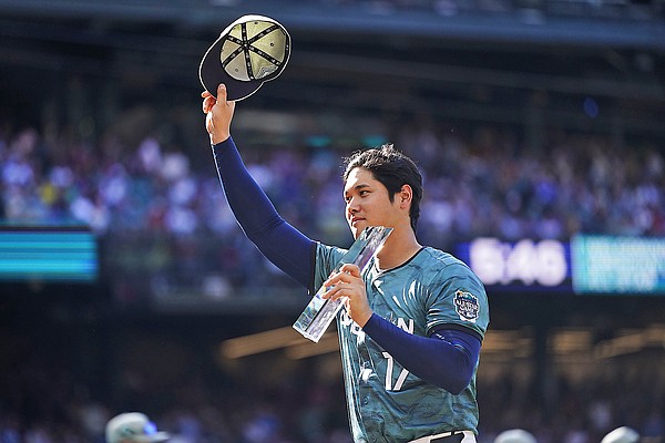 Ohtani takes note of Seattle crowd asking him to call Northwest home Ohtani takes note of Seattle crowd asking him to call Northwest home
