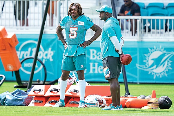 Dolphins CB Trill Williams tears ACL in preseason opener