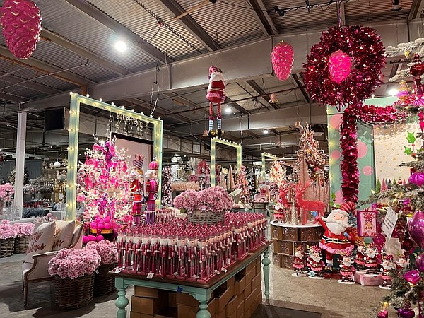 Paul Guess Christmas Warehouse | The Arkansas Democrat-Gazette - Arkansas' Best News Source - Vimarsana News