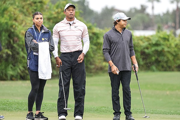 Woods and son settle for nice family affair at PNC Championship - Vimarsana News