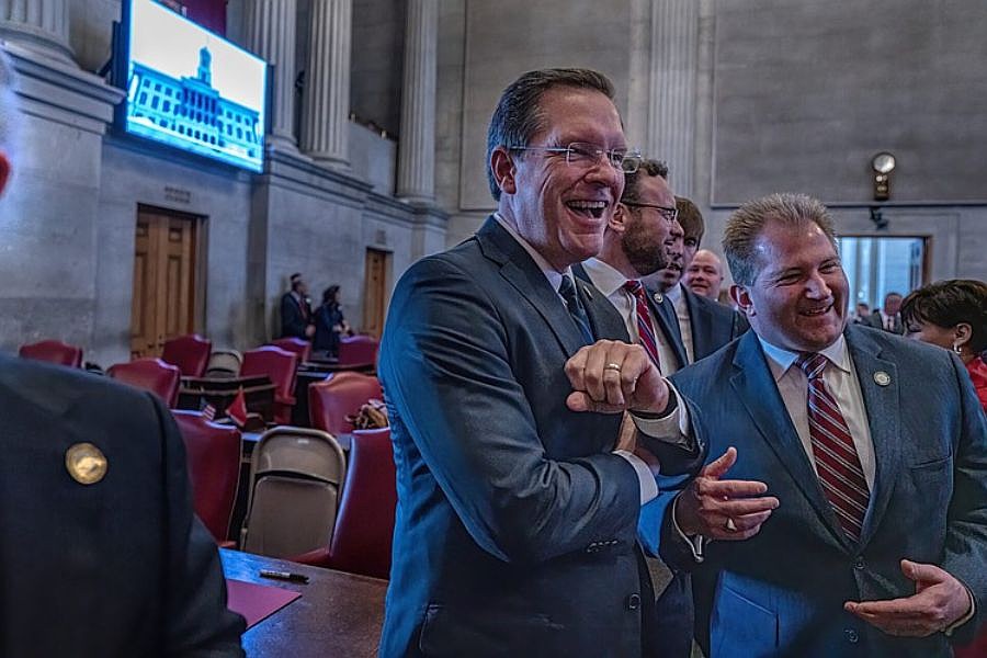 Tennessee speaker’s bill would defund local governments for violating ...