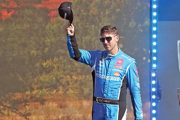 Late caution robs Hamlin of NASCAR title in probable final year of championship format | Jefferson City News-Tribune