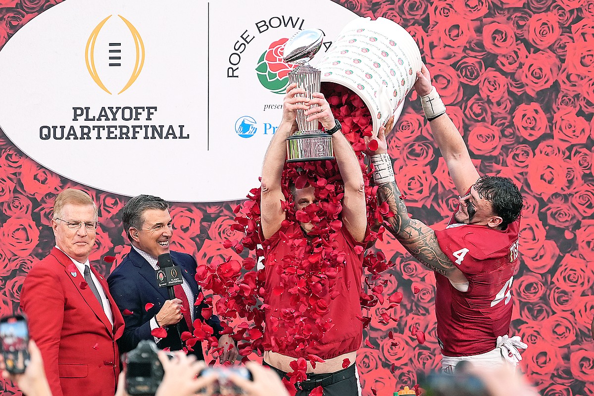 Indiana first team to win College Football Playoff game following bye