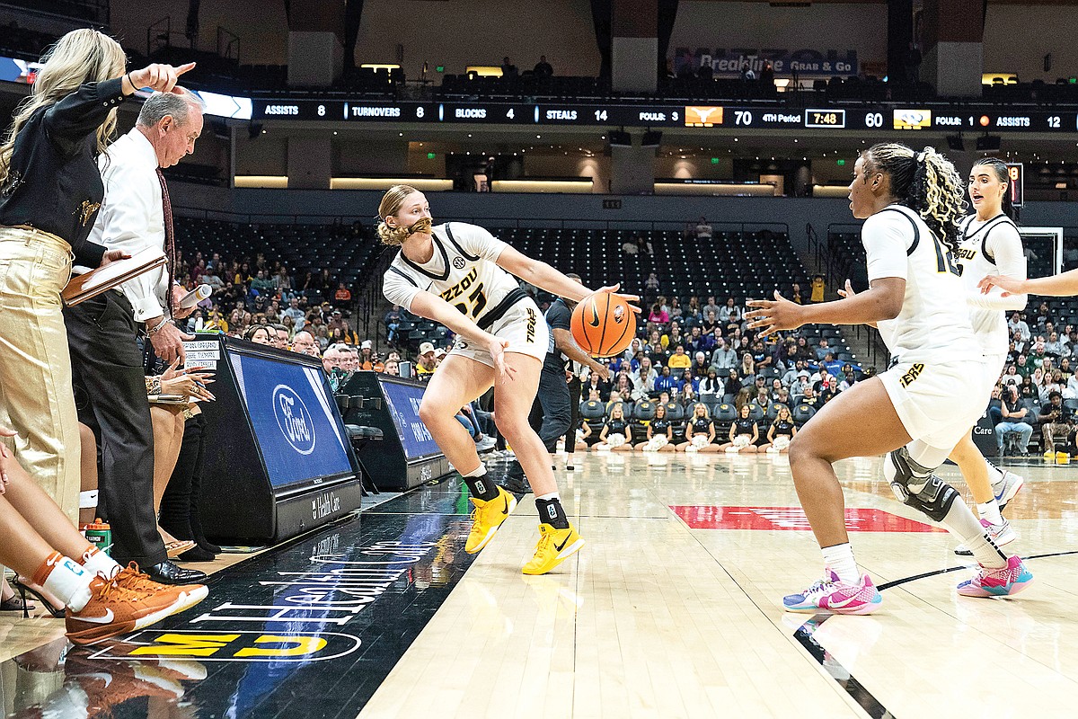 Booker leads Texas women's basketball past Missouri 89-71