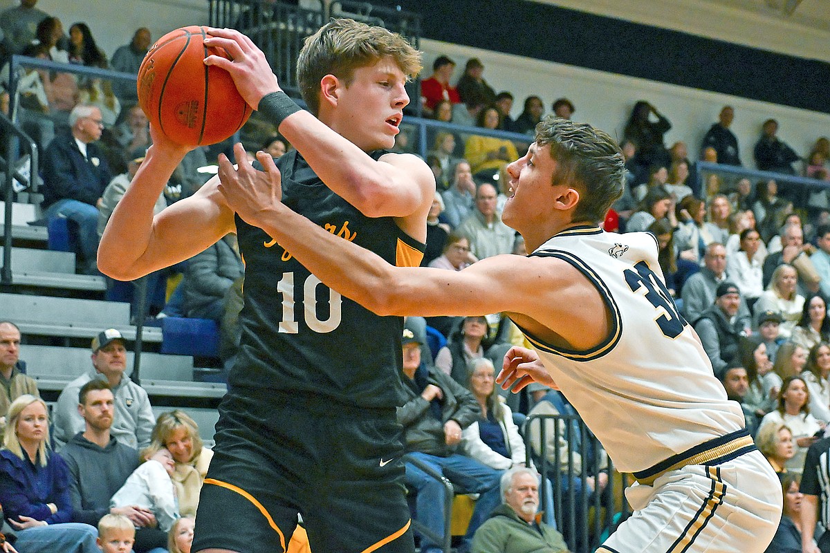 Helias boys basketball piles up defensive turnovers in win vs. Smith ...
