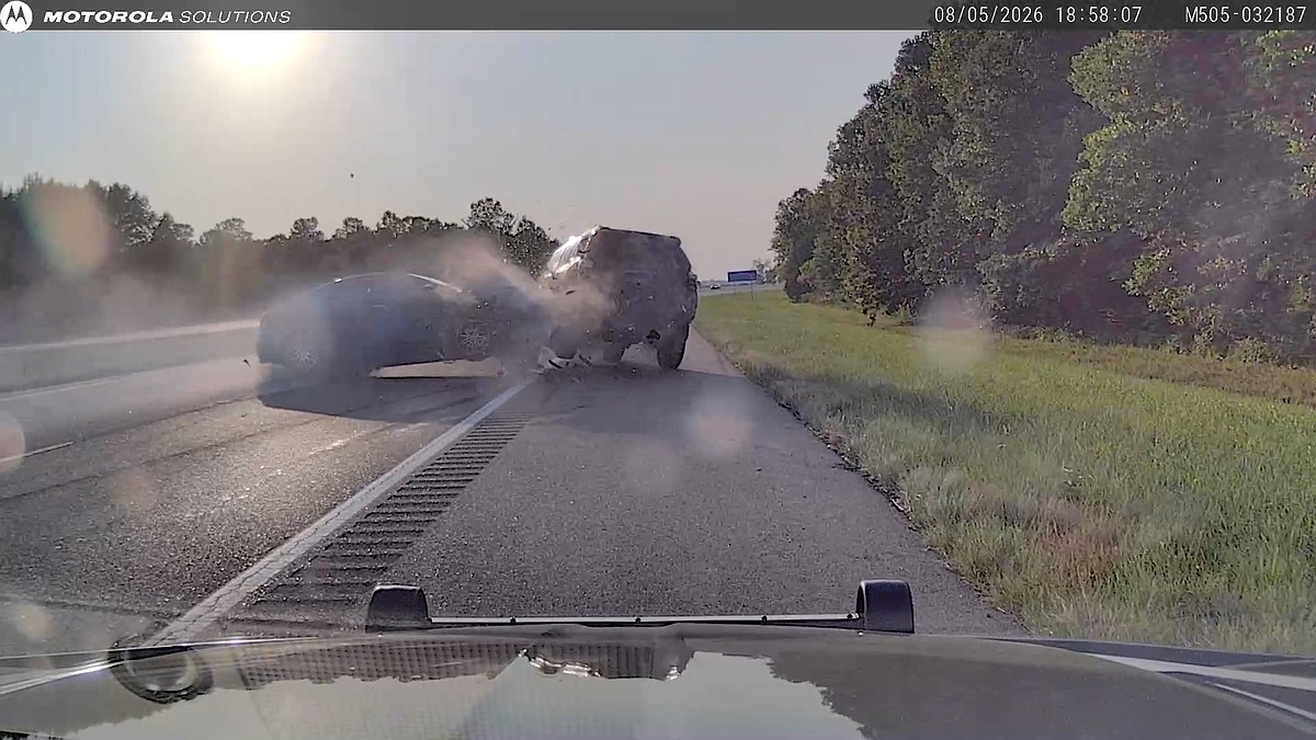 Footage shows Arkansas State Police trooper’s ramming maneuver that caused crash seriously injuring 2 in 3rd car