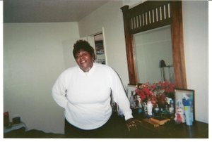 Photo of Leslie Henry