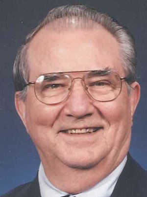 Photo of Harold George Simmons Sr.